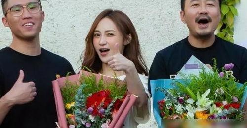 娱乐圈爆料博主文章,揭秘明星背后的惊人真相！  第2张